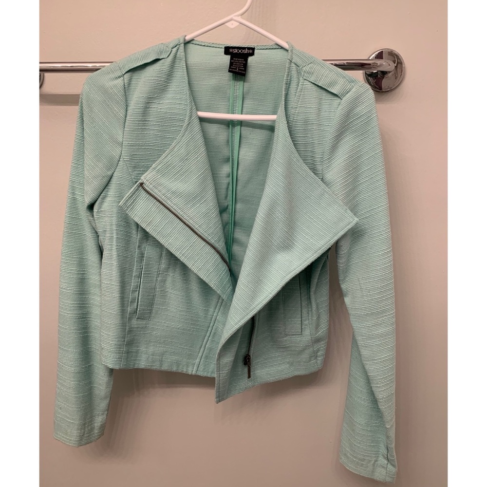 Super cute, perfect for spring teal jacket
